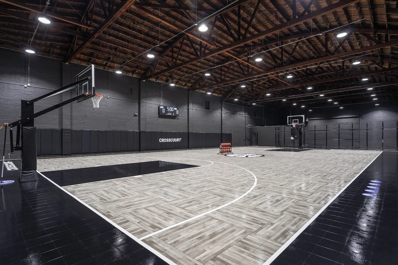 Crosscourt